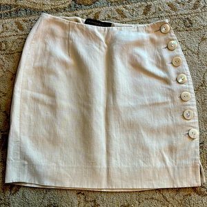 Donna Karan linen silk blend skirt with mother of Pearl buttons